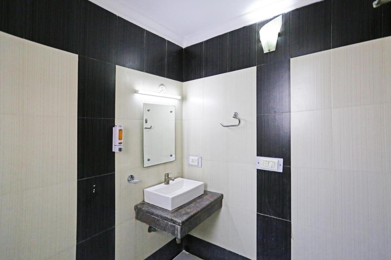 Hotel Ambrosia - A Boutique Hotel New Delhi Ngoại thất bức ảnh