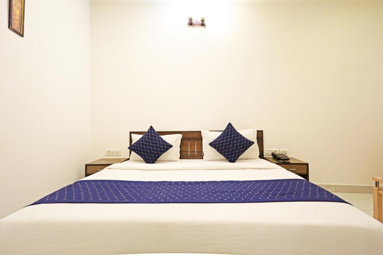 Hotel Ambrosia - A Boutique Hotel New Delhi Ngoại thất bức ảnh