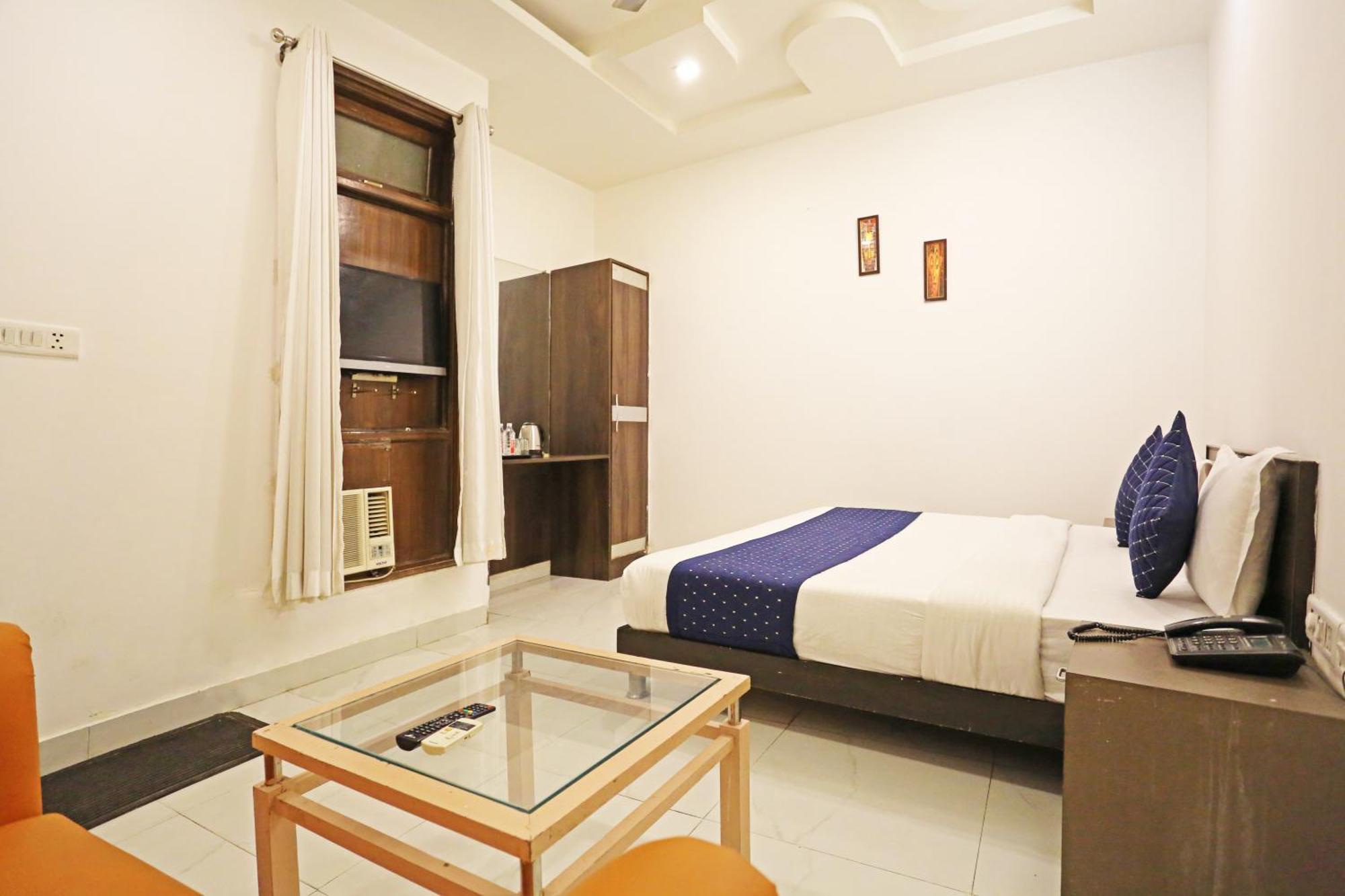 Hotel Ambrosia - A Boutique Hotel New Delhi Ngoại thất bức ảnh