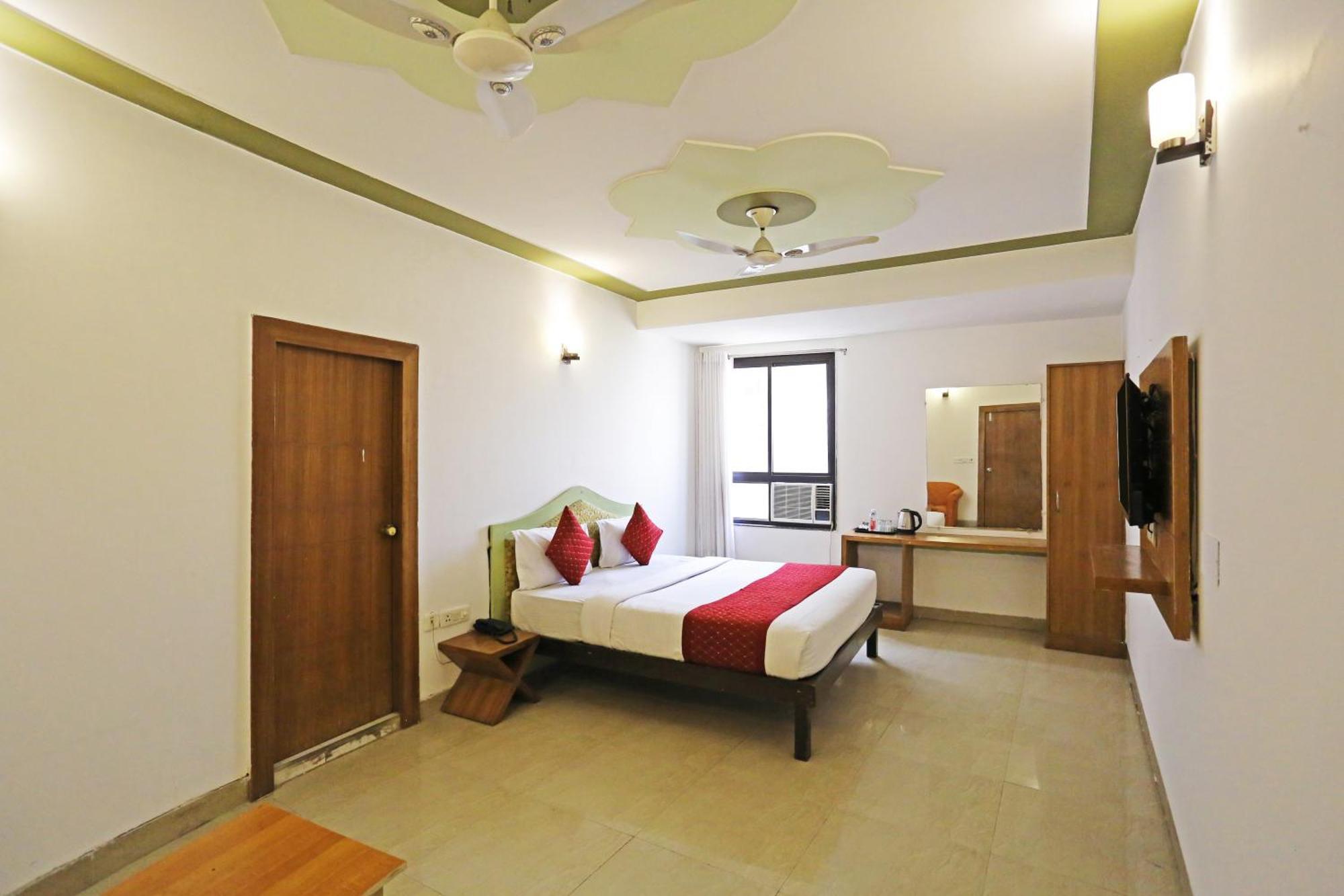 Hotel Ambrosia - A Boutique Hotel New Delhi Ngoại thất bức ảnh